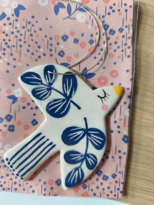 Image of      Petit oiseau à suspendre bleu foncé 