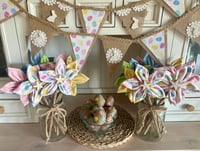 Image 2 of Rustic Easter Eggs – Hand painted Easter Daisies 