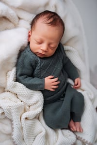 Image 2 of 10am-Simple Newborn Photography Styled Shoot with Katie Davis of Katseye photography