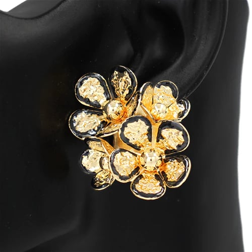 Image of Black Flower 