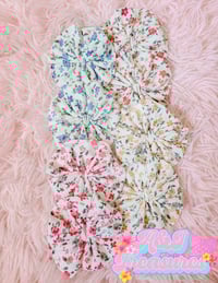 Image 1 of Flower Bundle