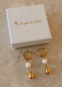 Image 1 of Teardrop Pearl Gold Stainless Steel 