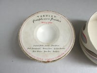 Image 10 of Vintage Yardley London Powder Box, Gold Bee and Flower Top, Honey Glow, c 1950s, Dia 7.9cm