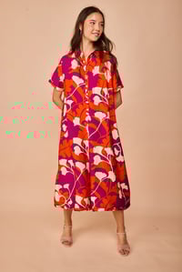 Image 1 of Mono flores fucsia naranja