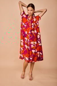 Image 3 of Mono flores fucsia naranja