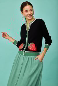 Image 3 of Chaqueta fresa negra