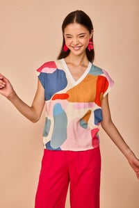 Image 2 of Blusa abstracta colores