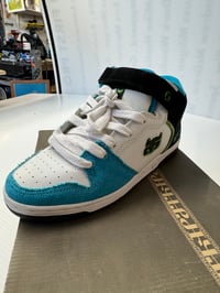 Image 1 of VIntage IPath Locust size 8