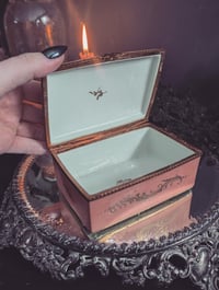 Image 3 of Pink porcelain box 