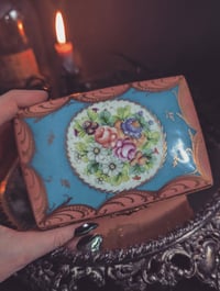 Image 2 of Pink porcelain box 