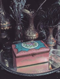 Image 1 of Pink porcelain box 