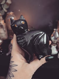 Image 2 of Carved Onyx cat 