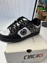 Image 1 of vintage Circa 208 size 9