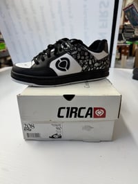 Image 3 of vintage Circa 208 size 9