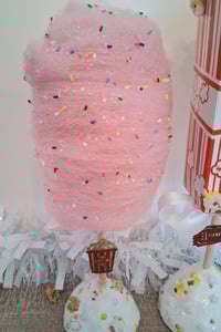 Image 5 of Popcorn/Cotton Candy Themed Centerpieces 