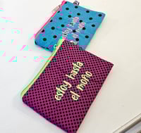 Image 1 of Monedero o neceser bordado  hasta el moño