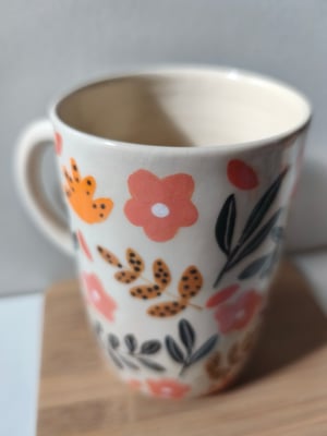 Image of  Grande tasse anse fleur rose