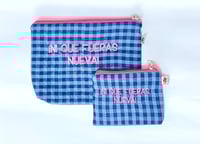 Image 3 of Monedero o neceser bordado Ni que fueras nueva