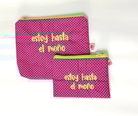 Image 2 of Monedero o neceser bordado  hasta el moño