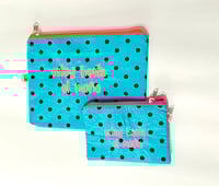 Image 3 of Monedero o neceser bordado  hasta el moño