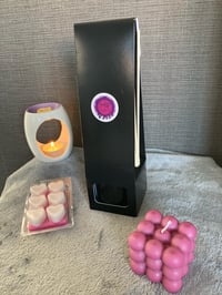 Image 2 of Reed diffuser