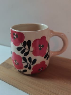 Image of    tasse anse feuillage fleur rose 