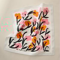 Image 1 of Ystävät-huivi / Limited Edition 