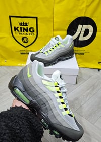 Image 6 of Mens Airmax 95s 
