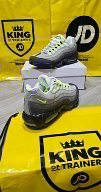 Image 5 of Mens Airmax 95s 