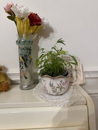 Image 4 of Pot de fleurs bords vaguelettes 