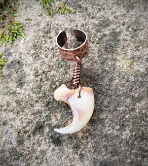 Image of Bobcat Claw Ear Cuff