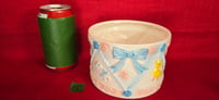 Image 1 of Pot vintage en céramique pour bébé