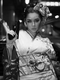 MONOGURUI ghost-suit: (JUST DO IT)