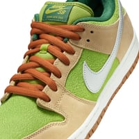 Image 3 of Zapatillas The Nike SB Dunk Low Pro Escargot en liquidación.