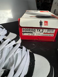 Image 2 of Vintage Es Rodrigo TX size 7