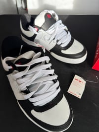 Image 1 of Vintage Es Rodrigo TX size 7