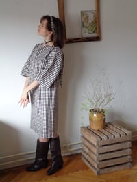 Image 4 of gingham cotton DRESS // wide sleeves, with belt