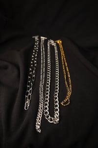 Image 1 of Various plain chains