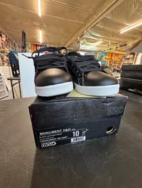 Image 7 of Vintage DVS Monument size 10