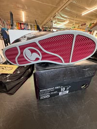 Image 8 of Vintage DVS Monument size 10