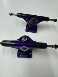 Image 3 of Vintage Eric Koston Indy trucks 139 mm
