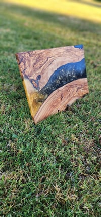Image 3 of Olive Wood Resin Charcuterie Board – Gold & Black Swirl-159