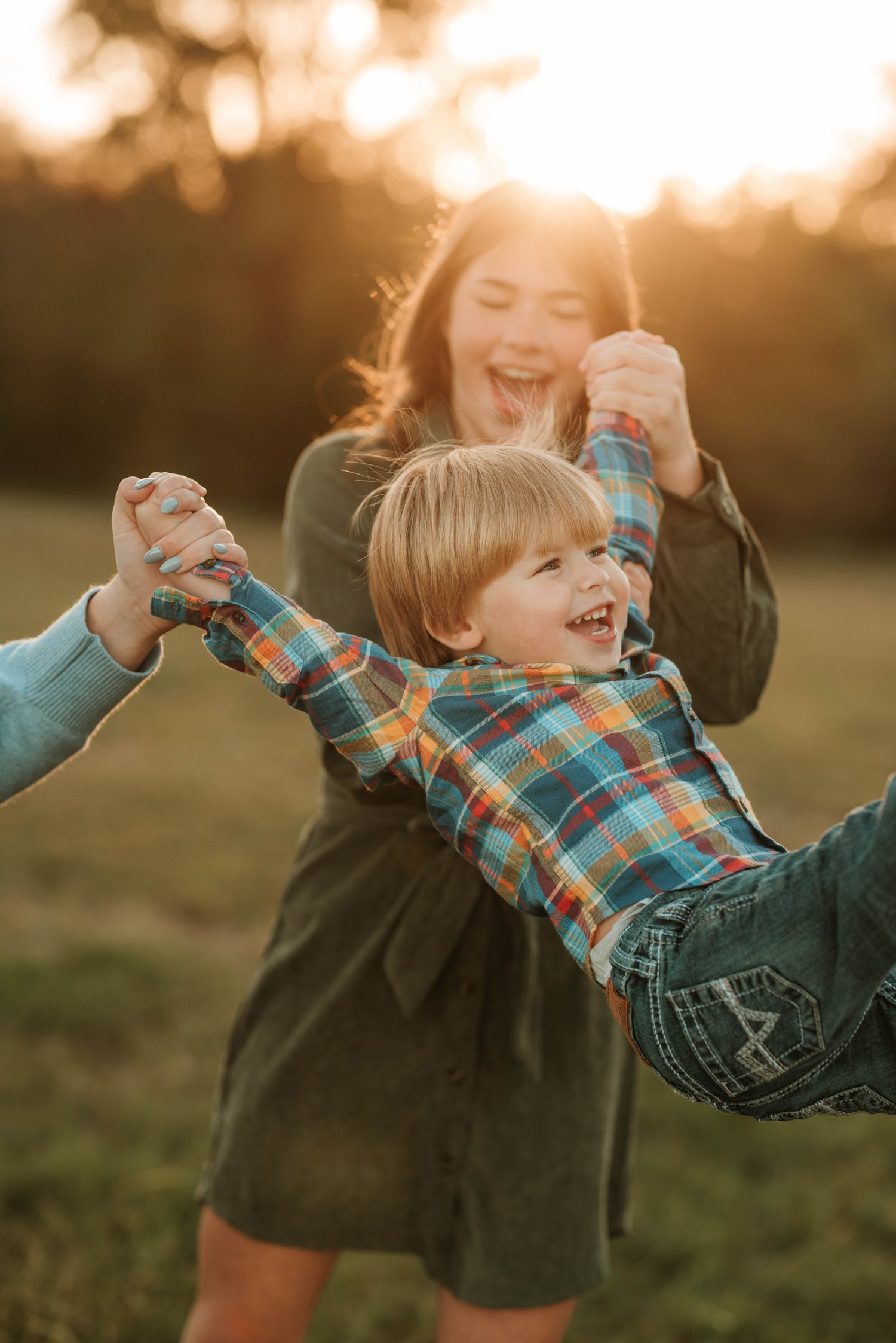 Image of 2026  Family sessions (READ DESCRIPTION)