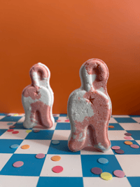 Image 1 of you've got to be kitten me! bath bomb