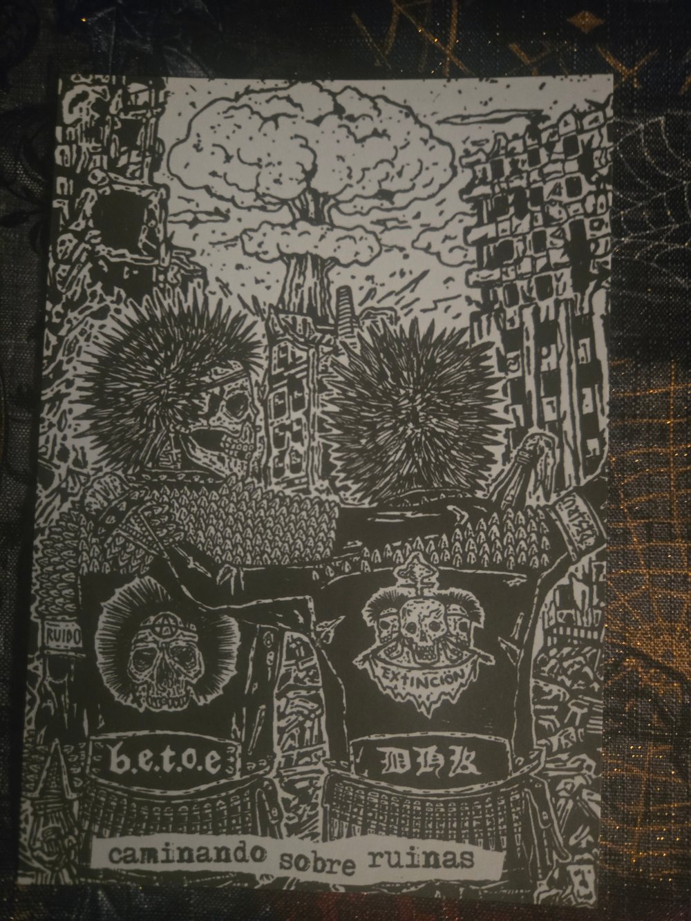 B.E.T.O.E / D.H.K split 7"