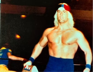 Image of "RARE" Photos of The "Universal Hearthrob" Austin Idol