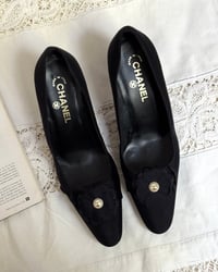 Image 7 of Chanel Camellia pearl heels