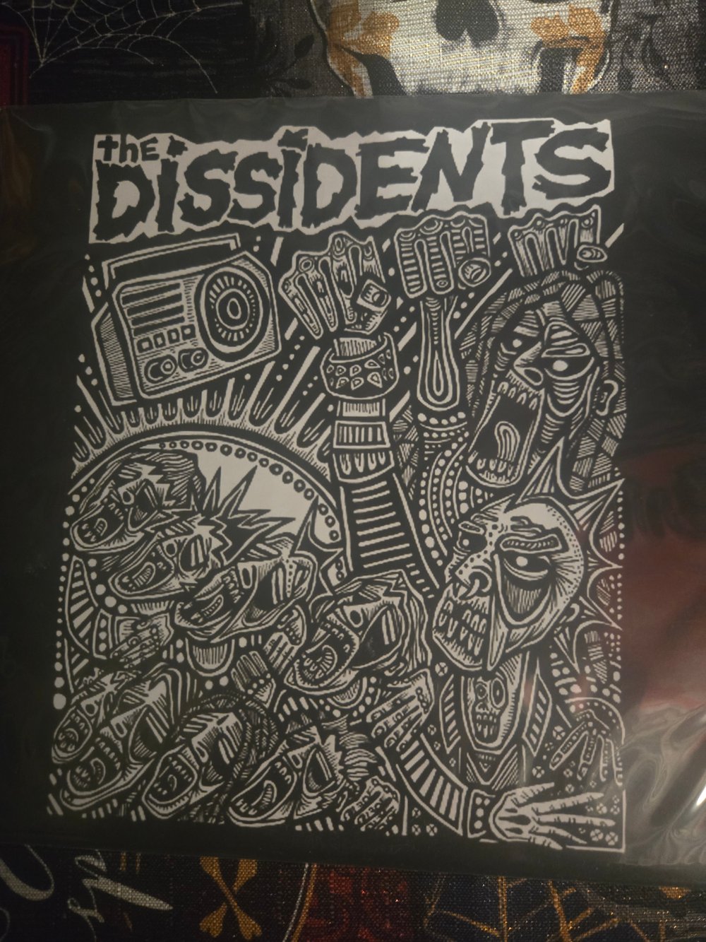 THE DISSIDENTS / VITRIOLIC RESPONSE  split 7"
