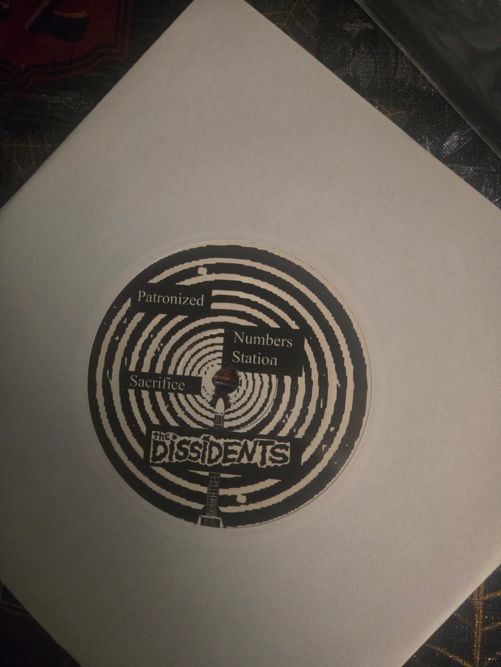 THE DISSIDENTS / VITRIOLIC RESPONSE  split 7"