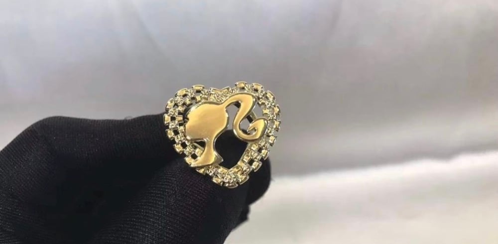 Image of Barbie rollie